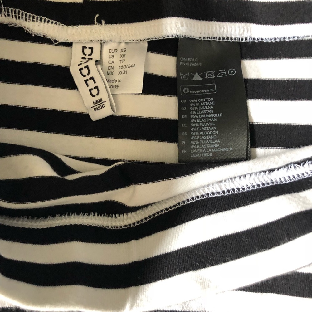 H&M mini skirt - Picture 4 of 4